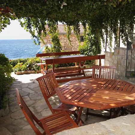 Seaside House For Families With Children Cove Tvrdni Dolac, Hvar - 2057 * Gdinj