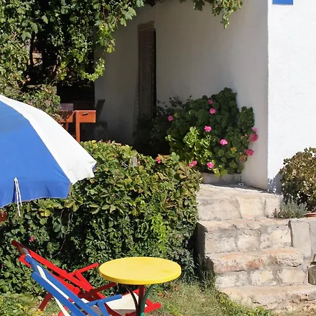 Seaside House For Families With Children Cove Tvrdni Dolac, Hvar - 2057 * Gdinj