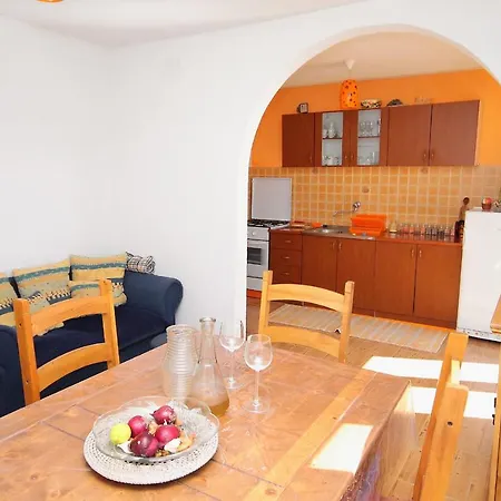 Seaside House For Families With Children Cove Tvrdni Dolac, Hvar - 2057 * Gdinj